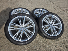 Jante aliaj originale Audi 20" cu anvelope vara Bridgestone 255/45 R20