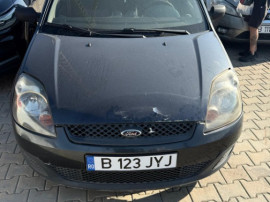 Ford Fiesta Diesel &ndash; 203.941 km &ndash; 450 Euro &ndash; Defecte estetice