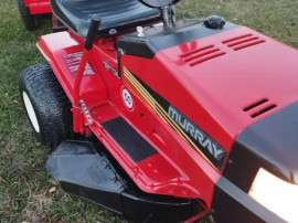 Tractoras gazon marca Muray 12 Cp cu remorca tabla 500 Kg stare impecabila