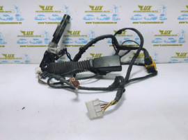 Pretensioner dreapta fata 563067417c BMW Seria 3 E46 [1997 - 2003]