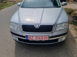 Skoda-Octavia adusa recent din afara