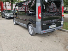 Opel vivaro 2.0 114Cp 8+1