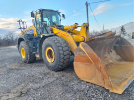 Încărcător frontal Komatsu WA 475