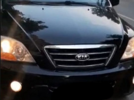 KIA Sorento 4x4 personalizată cu camera parcar+4 anvelope