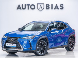 Lexus UX 250h 2.0L HEV 20H- (178 HP) 4X2 CVT Executive