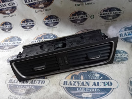 Grila centrala fata Audi A4 B8 2011