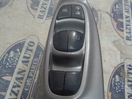 Butoane geamuri electrice Nissan Juke 2011