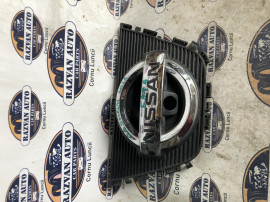 Emblema Nissan Qashqai 2011
