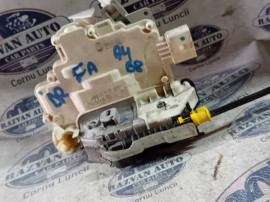 Broasca dreapta fata Audi A4 B8 2009