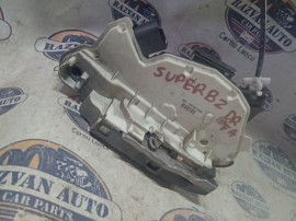 Broasca dreapta fata Skoda Superb 2