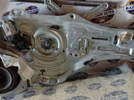 Macara geam dreapta fata Kia Sportage 2013