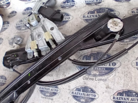 Macara geam stanga fata Opel Meriva 2010