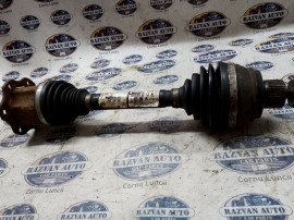 Planetara stanga fata Audi A4 B8 2.0 Motorina 2011