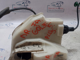 Broasca dreapta fata Volkswagen Golf 5 Plus 2009