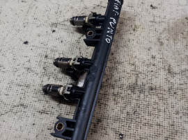 Rampa plus injectoare Fiat Punto Benzina 2008