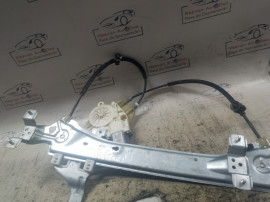 Macara geam stanga spate Renault Megane 3 2012