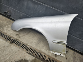 Aripa Stanga Fata Mercedes C-Class W203 2004