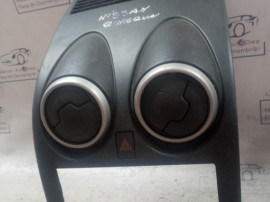 Grila ventilatie centrala Nissan Qashqai 2011