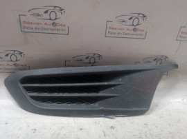 Grila proiector stanga Volkswagen Jetta 2012