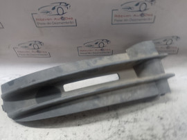 Grila proiector dreapta Volkswagen Caddy 2008