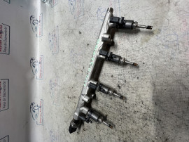 Rampa plus injectoare Skoda Scala 1.5 Benzina 2021