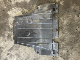 Scut motor plastic Renault Captur 1.5 Motorina 2015