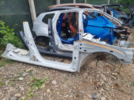 Prag dreapta tabla Dacia Duster - Motorina 2013
