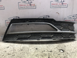 Grila proiector dreapta Skoda Octavia 4 2020