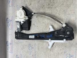 Macara geam stanga spate Volkswagen Jetta 2012