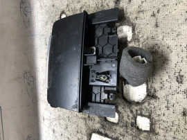 Priza bricheta auxiliara Audi A4 B8 2.0 2014