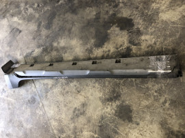 Prag stanga plastic Dacia Duster 2021