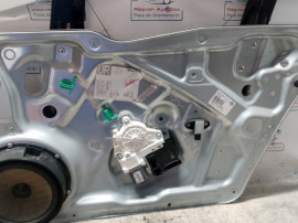 Macara geam dreapta fata Volkswagen Tiguan 2014