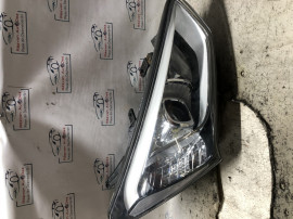 Far dreapta cu lupa Hyundai Santa Fe 2014