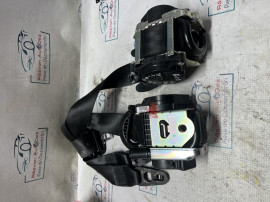 Set Centuri fata cu capsa Audi A4 B9 2016