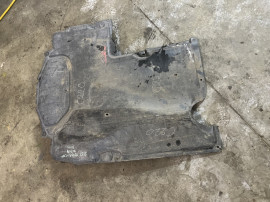 Scut cutie Mercedes C-Class W203 2004