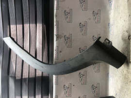 Bandou aripa stanga spate Dacia Duster 1.5 Motorina 2013