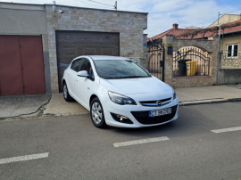 Opel Astra J * 2016 * * 95 .000 KM * Unic Proprietar* 100 Cp