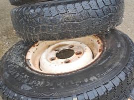 235/85r16 =4 buc