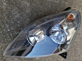 Far Opel Zafira B stanga