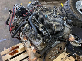 Dezmembrez motor Hummer H2 6.0 benzina