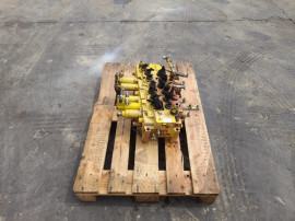 Distribuitor hidraulic KMX15E / 23017 pentru excavator Kobelco