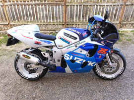 SUZUKI GSXR 600 ! ca NOU