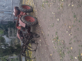 Tractor pasqoale cu prasitoare