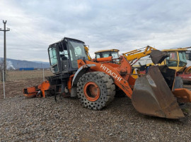 Dezmembrez incarcator frontal vola Hitachi ZW 250 &ndash; piese de schimb