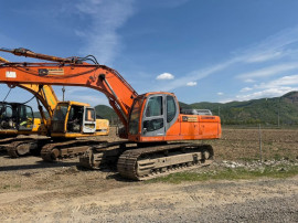 Cilindru hidraulic excavator pe senile Doosan DX 300 LC piese
