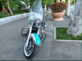 Motocicleta Yamaha midnight roadstar 1700