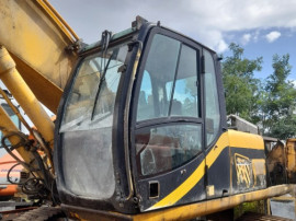 Cabina excavator pe senile JCB JS300, JCB JS300 piese