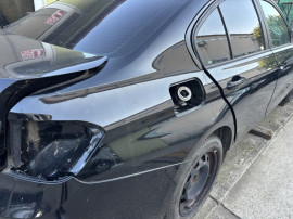 Aripa spate st&acirc;nga / dreapta BMW F30