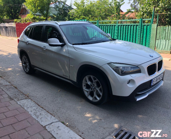 BMW X1 model XDRIVE - XLINE motor 2.0 D / 177 Cp service la zi