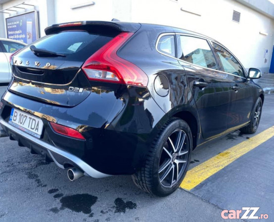 Volvo V40 2.0D D2 R-Design E6 Automat 2019 Piele Navi LED